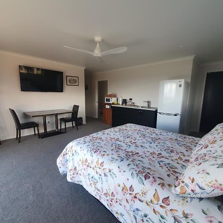 Makuri Bay Hideaway Apartment Purerua ภายนอก รูปภาพ