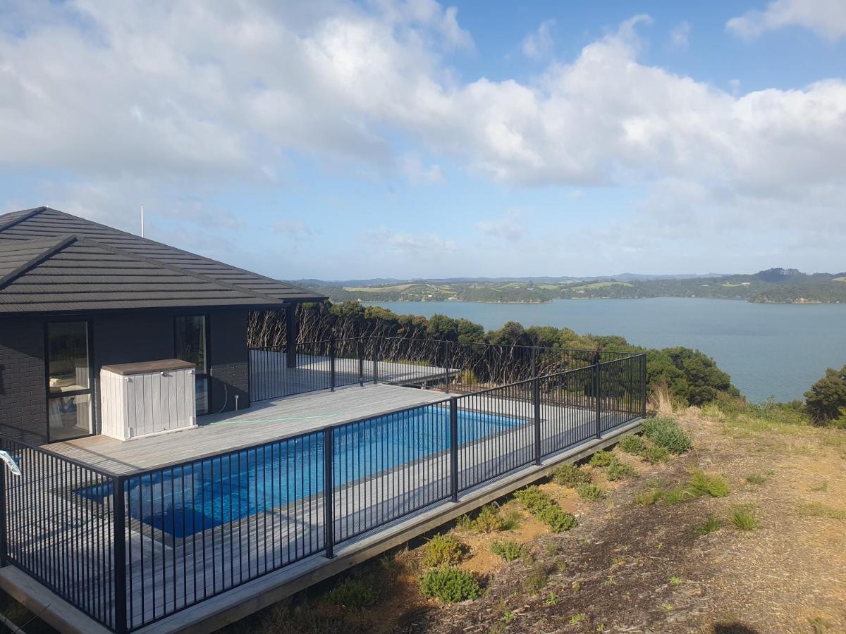 Makuri Bay Hideaway Apartment Purerua ภายนอก รูปภาพ