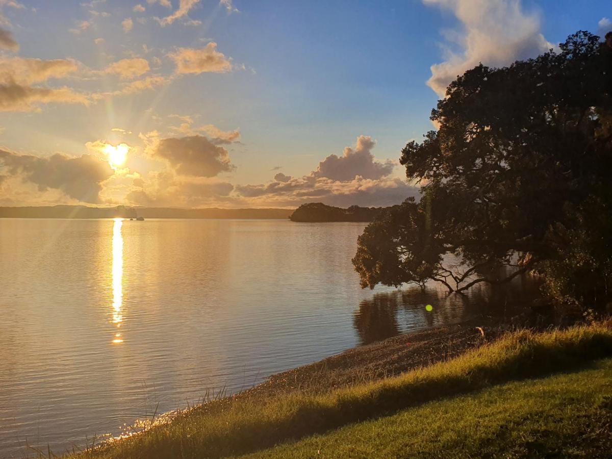 Makuri Bay Hideaway Apartment Purerua ภายนอก รูปภาพ